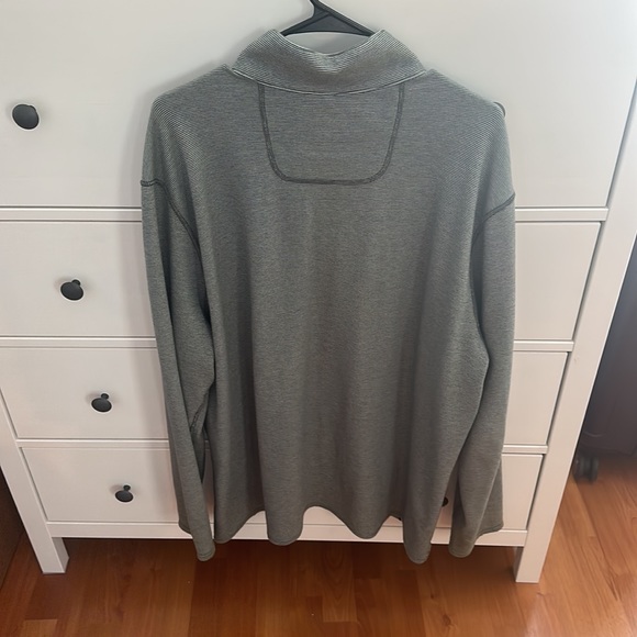 XXL reversible Tommy Bahama 1/4 zip - Picture 4 of 4